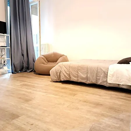 A Casa Di Rosa In Citta Studi 아파트